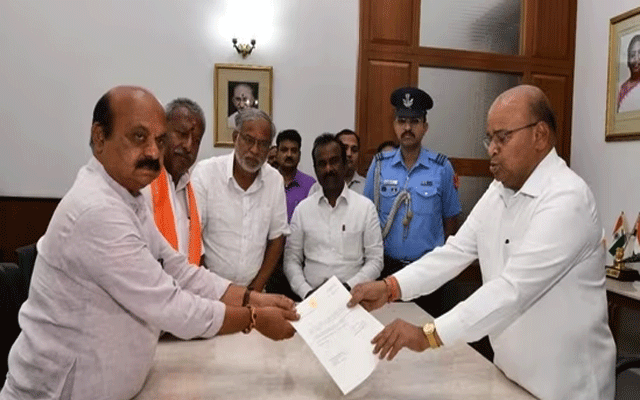 Basavaraj Bommai, resigns, Karnataka, CM, BJP, Congress chief, DK Shivakumar, Siddaramaiah, Rahul Gandhi, Narendra Modi 