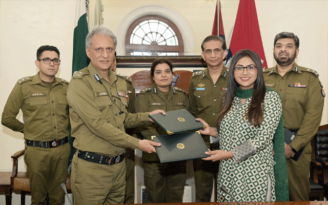 IG Punjab Police signs MOU with hearing aid NGO, City42
