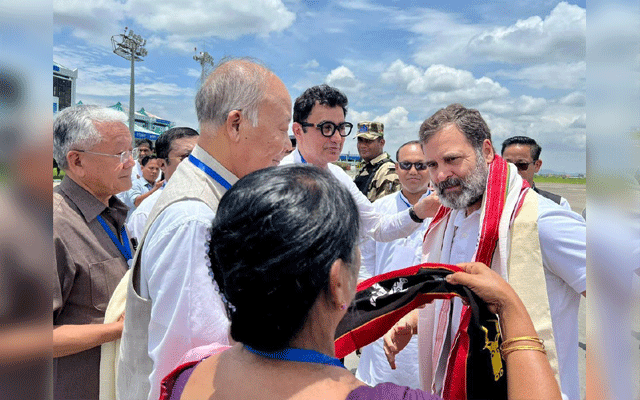 Police in Manipur stops Rahul Gandhi on his way to Capital Imphal, City42