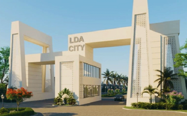 LDA officers arrested in corruption cases treated in Anti Corruption custody like important guests, City42