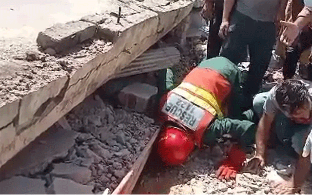 Jhelum Hotel collapsed after gas cylinder blast, City42 