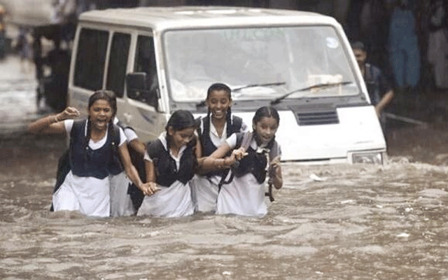 Dehli heavy rain, City42