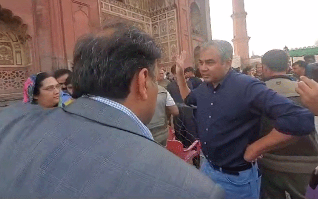 Chief Minister forms committee to preserve monuments in Badshahi Mosque in better showcases, City42