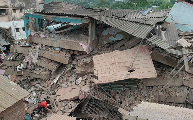 Rain-related incidents; four persons died, Five houses collapsed during 24 hours, City42