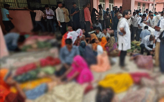 Uttar Pardaish India, Stampede, city42 