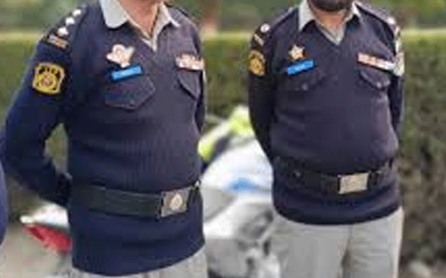 چیف ٹریفک آفیسر کی افسر شاہی,  سی ٹی او نے انوکھی سزا دیدی