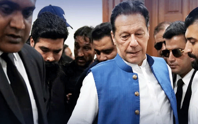 انسداد دہشتگردی عدالت نے 4وکلاء کو عمران خان سے ملاقات کی اجازت دیدی 