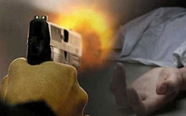 نارووال :خواجہ سراء نے    گورو کو  گولی مار دی