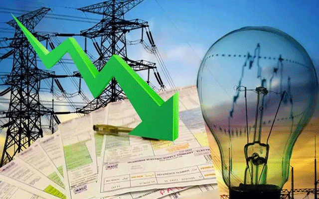 حکومت کا بجلی صارفین کو اضافی وصولیاں واپس کرنے کا فیصلہ