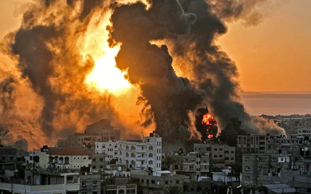 اسرائیلی فوج کی غزہ میں بدترین بمباری، بچوں سمیت 200 فلسطینی شہید، سیکڑوں زخمی