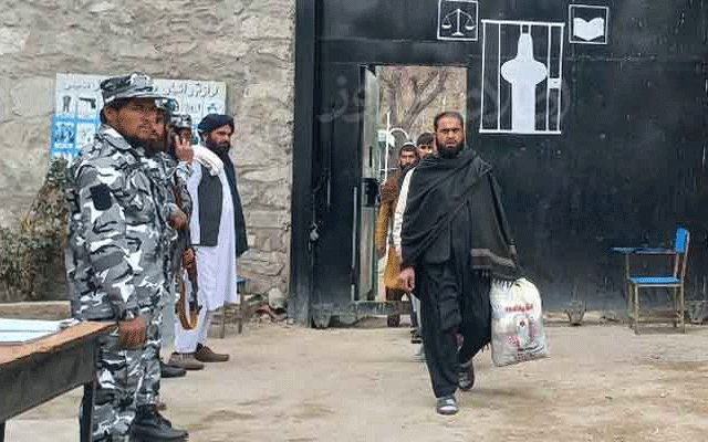 افغان طالبان نے عید الفطر پر ہزاروں قیدی رہا کردیے
