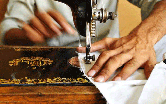  درزی کی دکان میں آگ لگ گئی، لاکھوں روپے کے سوٹ جل کر خاکستر