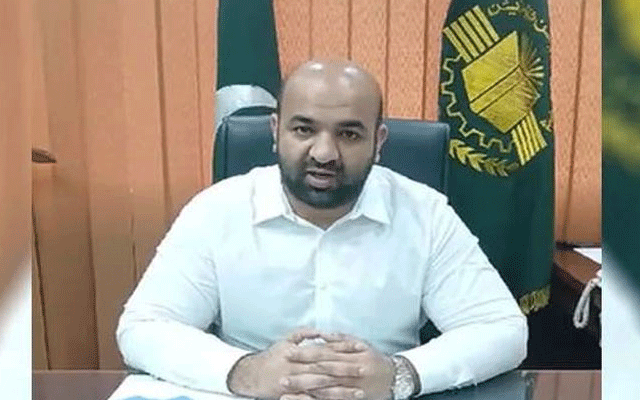لاہور بورڈ: نائب قاصد سے پیپر چیک کروانے پر وزیر تعلیم کا سخت ایکشن