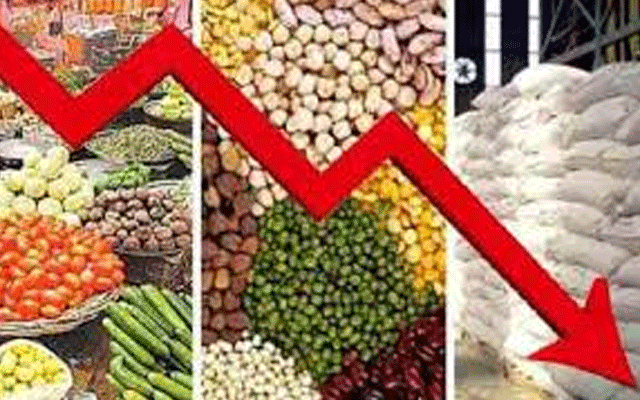 آٹا، آلو، گھی، چینی، ٹماٹر ، مرغی اور دالیں سستی ہو گئیں 