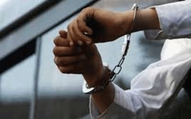 نواب ٹاؤن پولیس کی بڑی کارروائی, خاتون سمیت تین منشیات فروش گرفتار