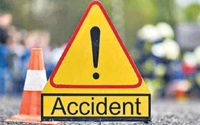 شالیمار میں خوفناک حادثہ، ڈمپر کی رکشہ کو ٹکر سے 5 افراد جاں بحق ،4 زخمی
