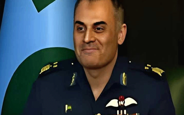 ایئر وائس مارشل اورنگزیب احمد گوگل پر  سب سے زیادہ سرچ کی جانے والی شخصیت بن گئے
