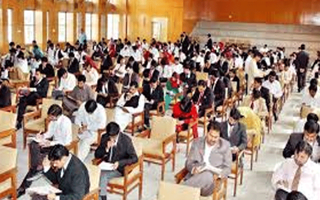 سی ایس ایس امتحانات میں عمر کی حد 5 سال بڑھانے کی قرارداد منظور 