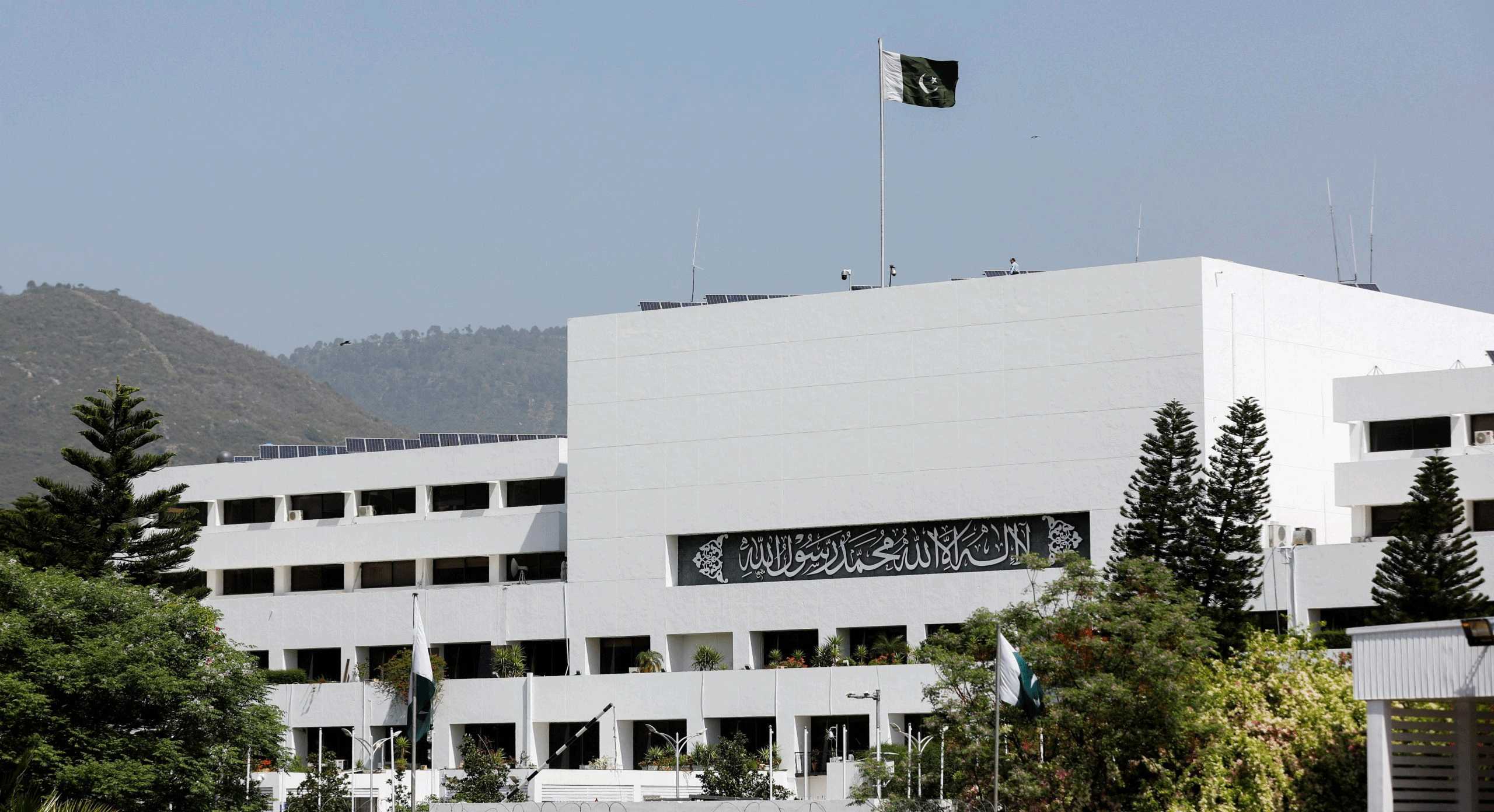 Two third mejority, PPP-PMLN alliance, City42, Supreme Court's verdict, reserved seats 