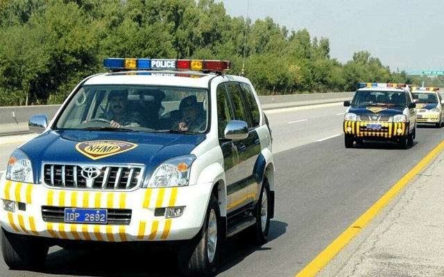 رنگ روڈ پر افسوسناک ٹریفک حادثہ، پٹرولنگ آفیسر معطل