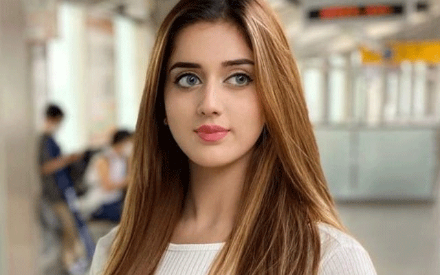 بالی ووڈ فلم سے انکار پر تنقید، جنت مرزا نے ناقدین کو آڑے ہاتھوں لے لیا