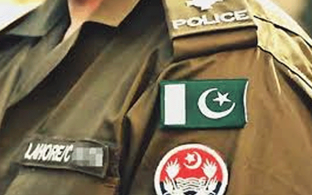 کرپشن میں ملوث  ایس ایچ او ڈیفنس بی اہلکاروں سمیت معطل