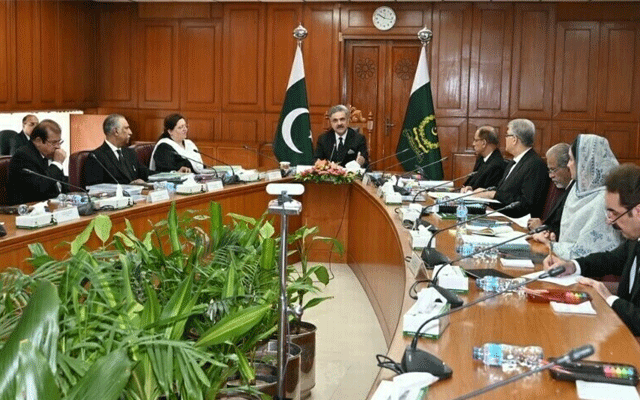 چیف جسٹس کی زیر صدارت اجلاس، مقدمات کے فیصلوں کیلئے سخت، تیز رفتار ٹائم لائنز مقرر
