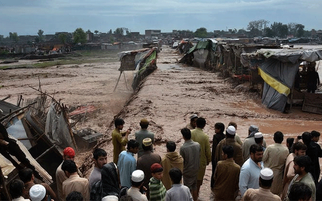 خیبر پختونخوا: سیلاب سے وبائی امراض پھیلنے لگے