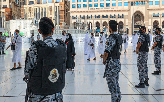 سعودی عرب میں نماز کے اوقات میں میوزک بجانے پر 1 ہزار ریال جرمانہ عائد