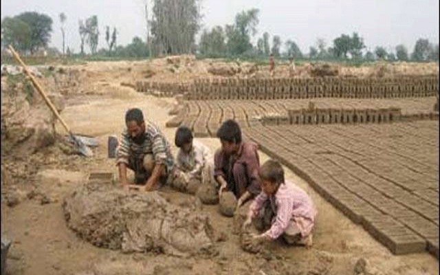 ورکشاپس، ہوٹلز اور بھٹوں پر کام کرنے والے بچوں کیلئے سکول میں داخلے کا حکم