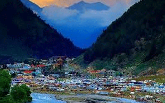 ناران میں نکاح نامے کے بغیر داخلے کی پابندی کی خبر جھوٹی قرار