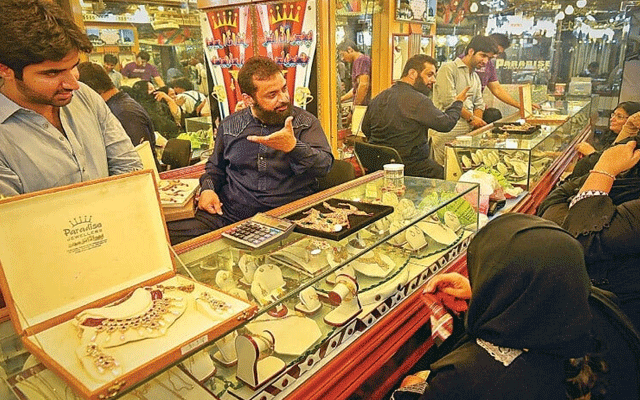 سونا مہنگا ہونے سے زیورات بننا بند، جیولرز کا کاروبار ٹھپ ہوگیا