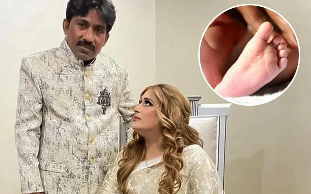 گلوکارہ  نصیبو لال دادی بن گئیں