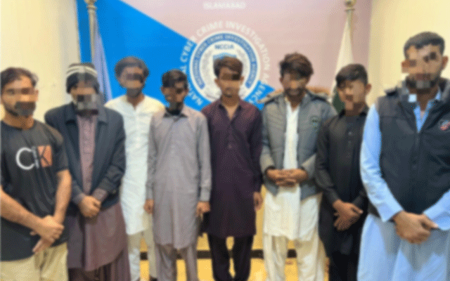 اسلام آباد ؛ کھنہ پل سے مالی فراڈ میں ملوث 8 رکنی گروہ گرفتار