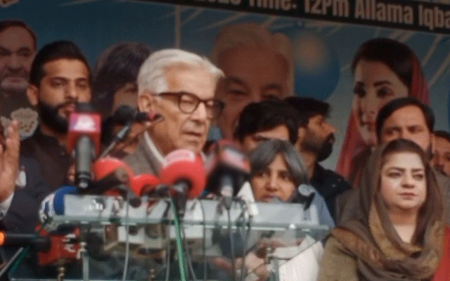 میرے لیے مسیحی برادری کی خوشیوں میں شمولیت باعث اعزاز ہے؛ خواجہ آصف 
