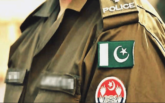 پولیس ناکے پر رشوت وصول کرنے والے اہلکاروں کے خلاف مقدمہ درج