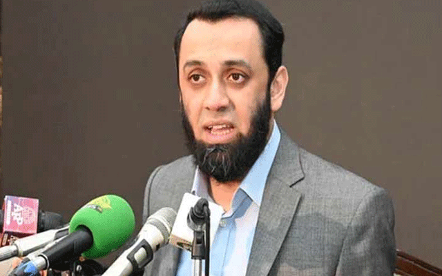 خیبرپختونخوا کی درجنوں یونیورسٹیوں میں عملہ موجود نہیں: عطا اللہ تارڑ
