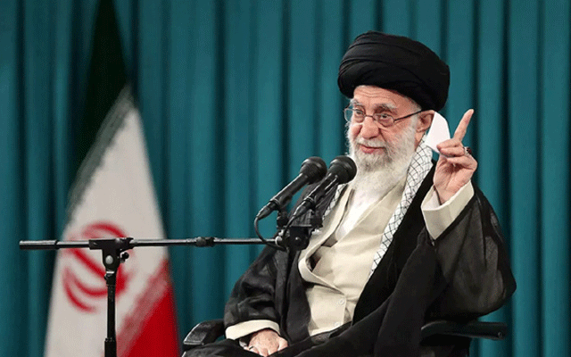 امریکی حملے کے خدشے کے درمیان آیت اللہ خامنہ ای کی مبینہ منتقلی، ایرانی حکام کی تردید