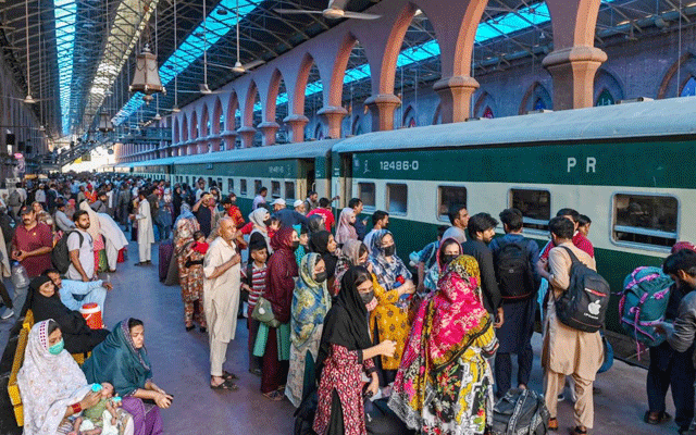  ریلوے سسٹم میں بوگیوں کی قلت کا سامنا ، ٹرین آپریشن شدید متاثر
