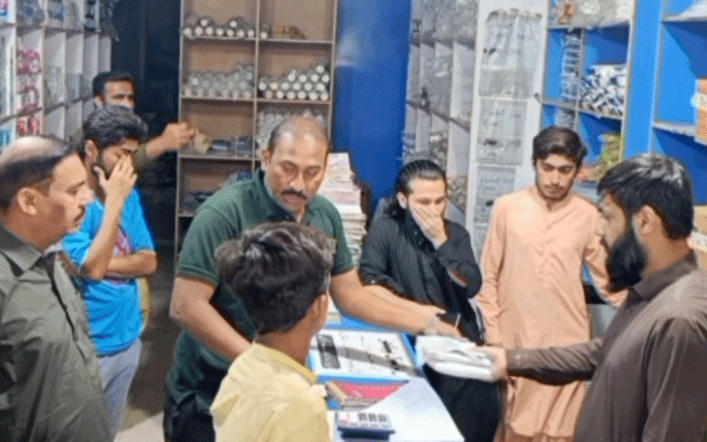 ماحولیاتی تحفظ سنگل یوز پلاسٹک کیخلاف کریک ڈاون، 751 کلو پلاسٹک بیگز ضبط